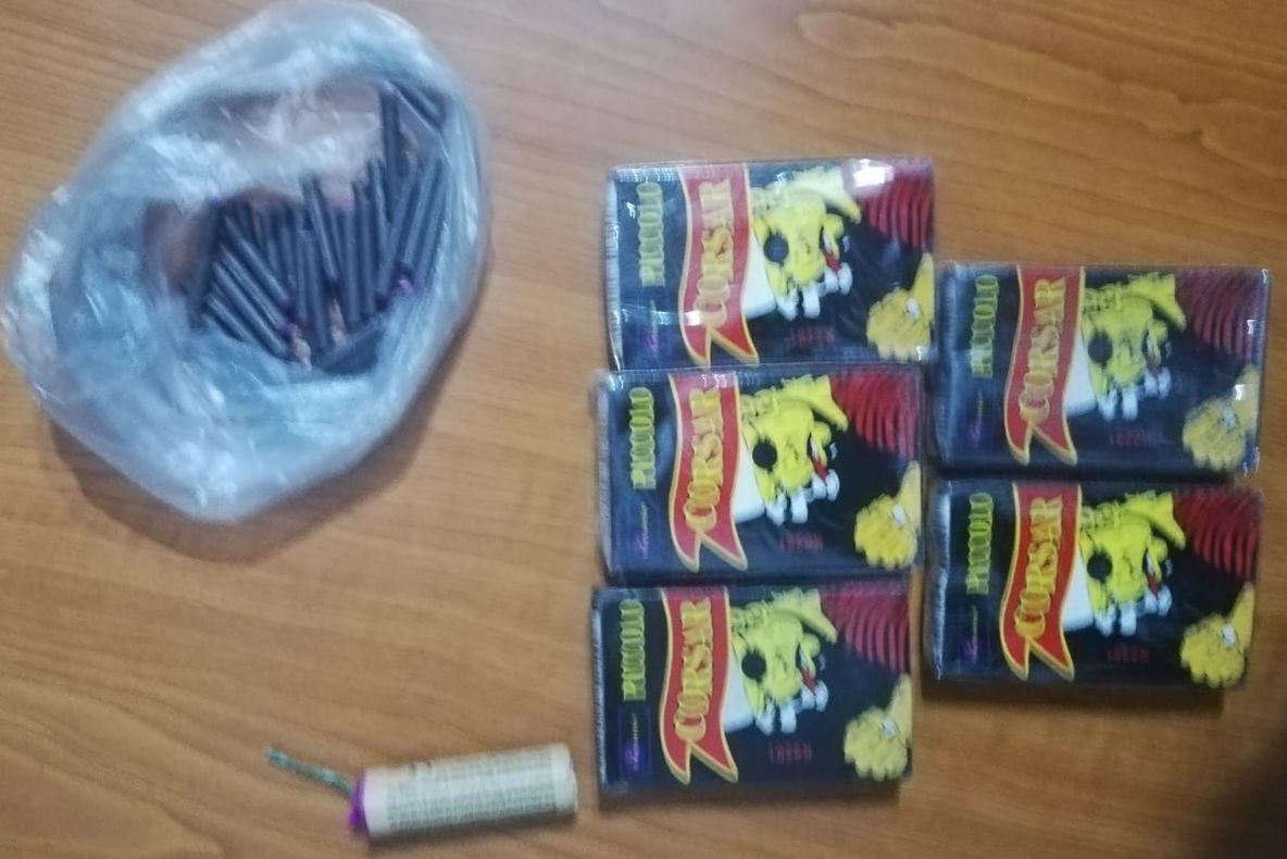    Peste 15500 de petarde, artificii și rachete, confiscate în Vama Veche