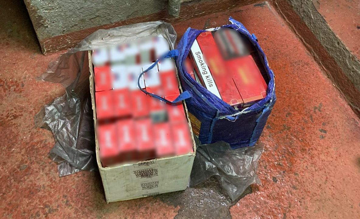 FOTO|Țigări de contrabandă, la bordul unei nave străine din portul Constanța