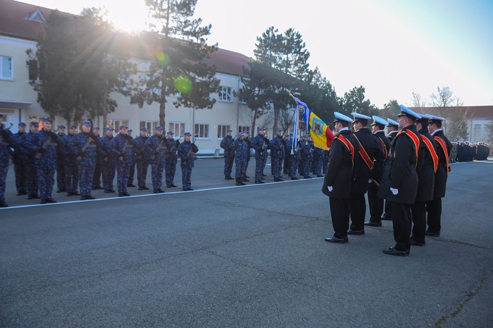FOTO| Soldații profesioniști din Forțele Navale au depus Jurământul Militar