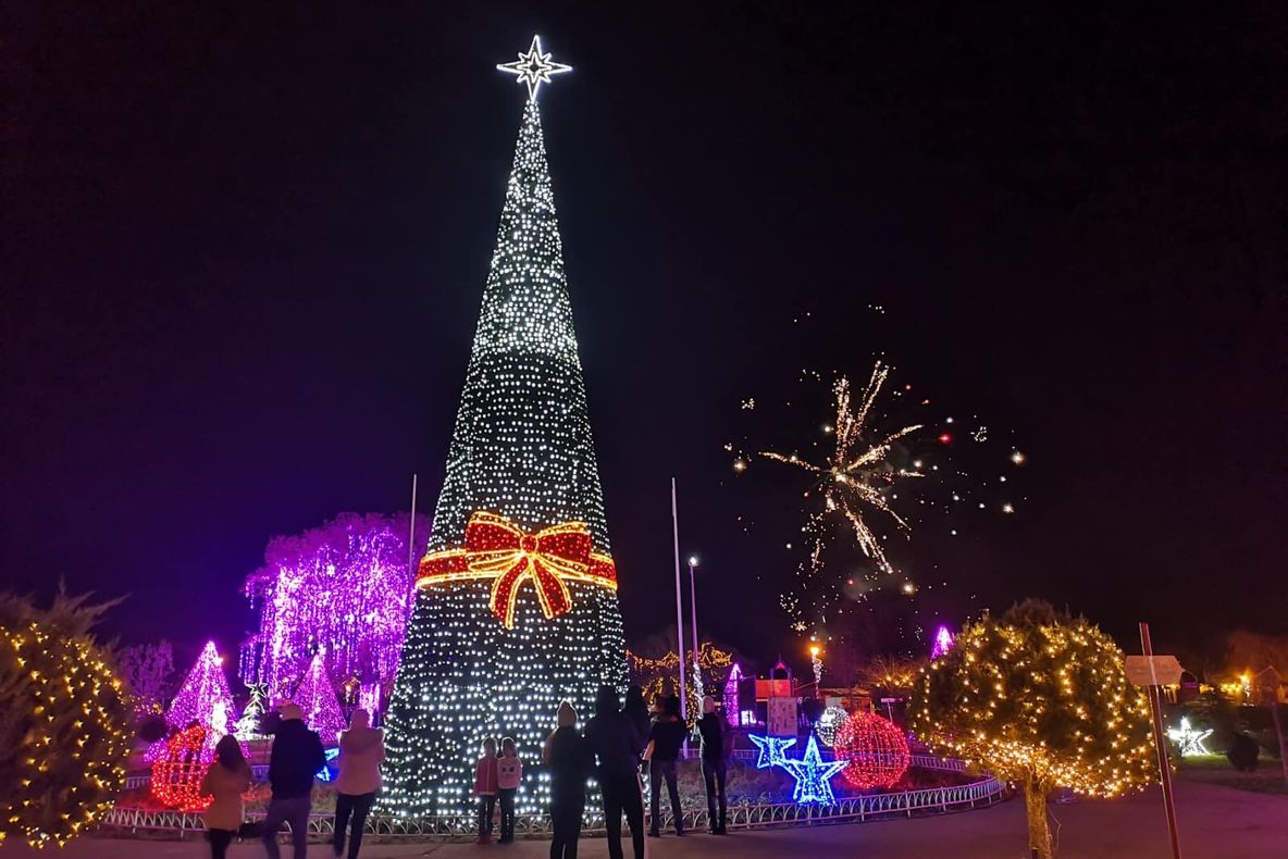 Țara Piticilor renunță la straiele de sărbătoare!