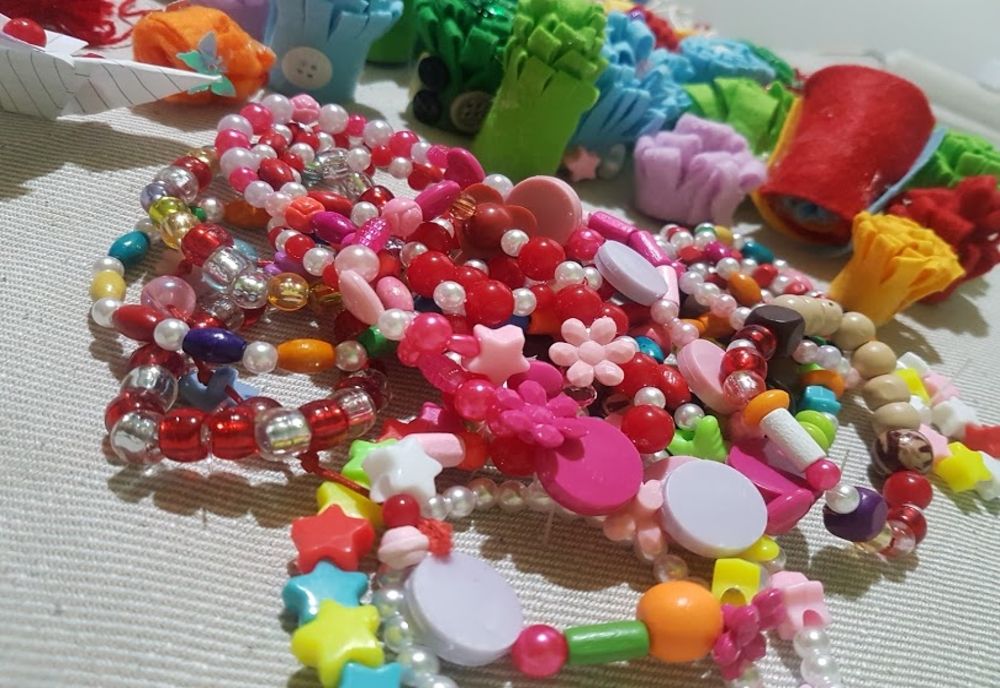 FOTO| Târgul de Mărțișor „Drag de tradiții.”Ateliere de creație pentru copii