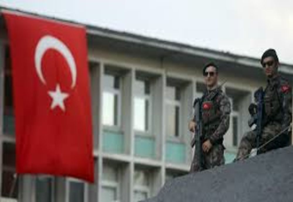 TURCIA - Procurorii turci au ordonat marţi arestarea a 228 de persoane suspectate de legături cu reţeaua Gulen