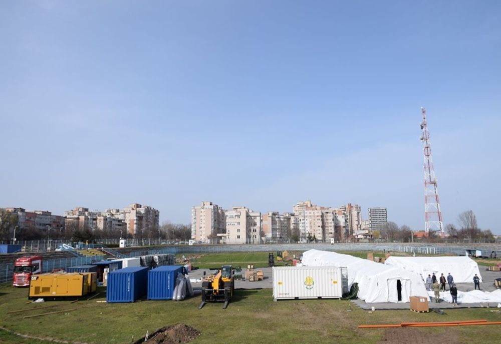 FOTO| Spitalul modular de izolare și tratament, va fi gata luni