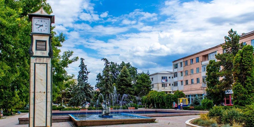 Primăria Medgidia supendă obligația de a efectua orele de muncă în folosul comunității