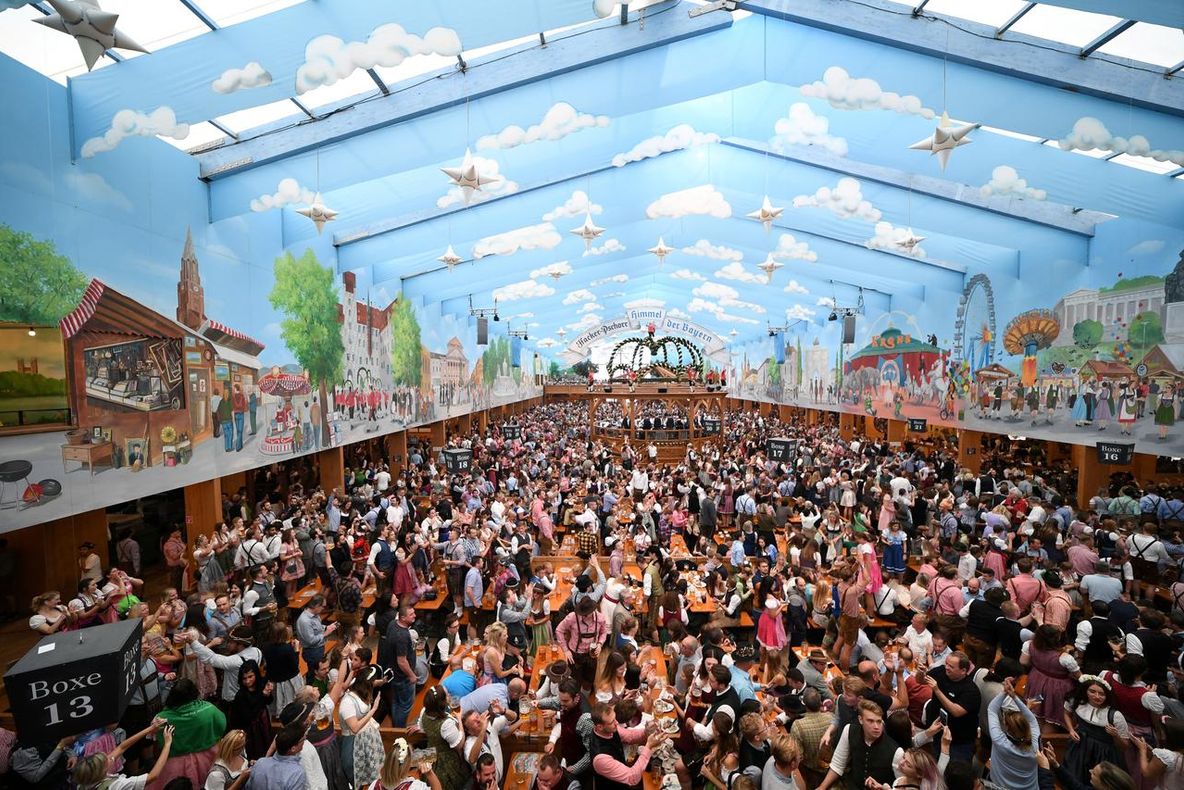 Oktoberfest, cea mai mare sărbătoate a berii, anulată din cauza pandemiei