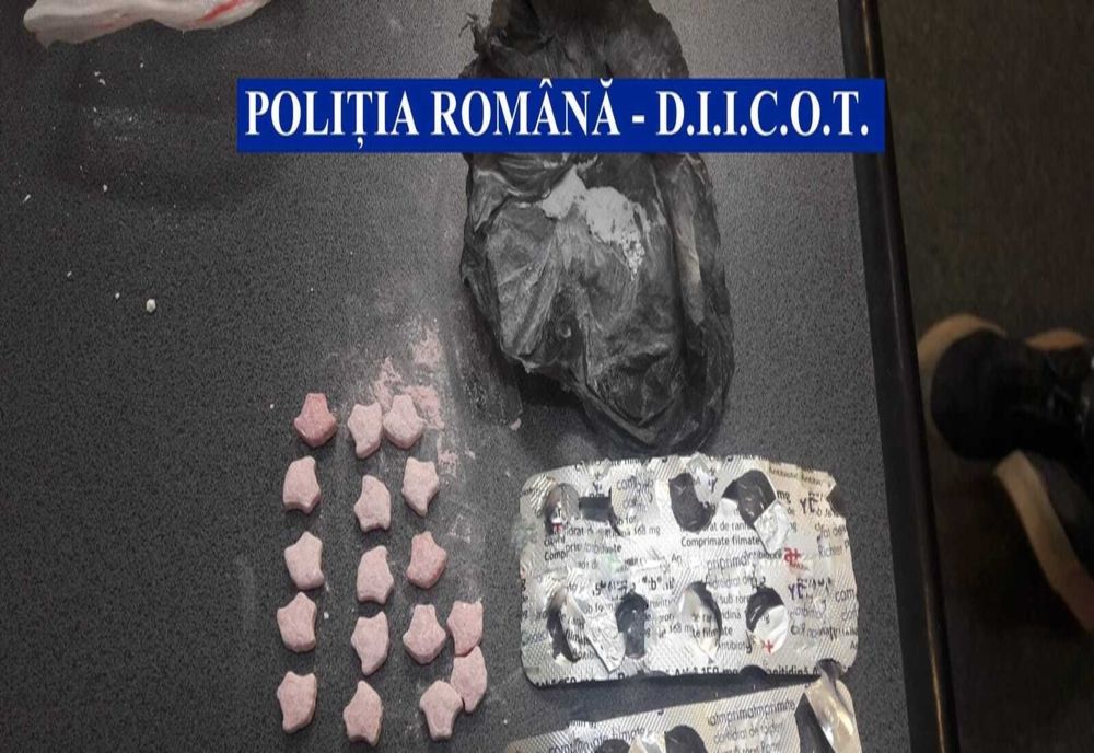 FOTO VIDEO| Razie printre vamaioți într-o acţiune privind traficul de droguri