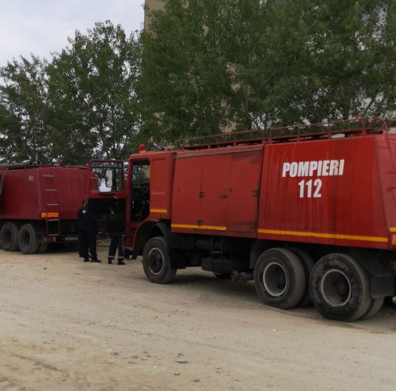 FOTO| Incendiu la un hotel din Mamaia Nord