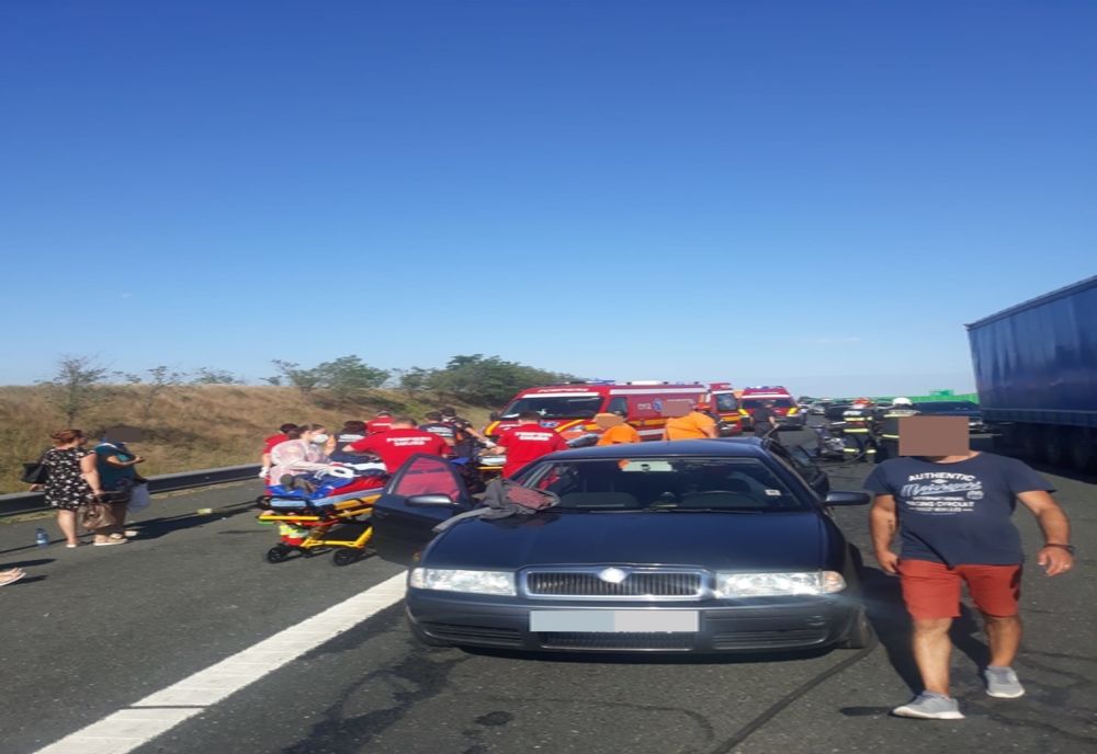 FOTO| Accident pe Autostrada Soarelui.Nouă persoane la spital