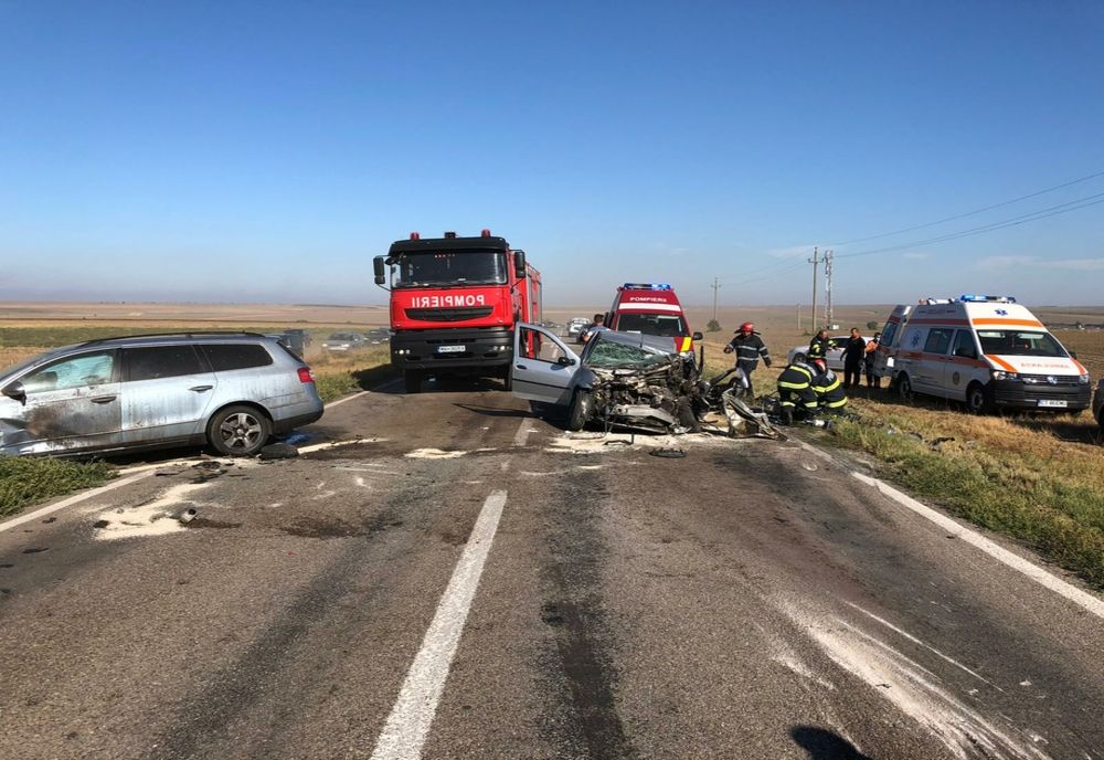  FOTO| Accident grav pe șoselele din Constanța. Două persoane la spital