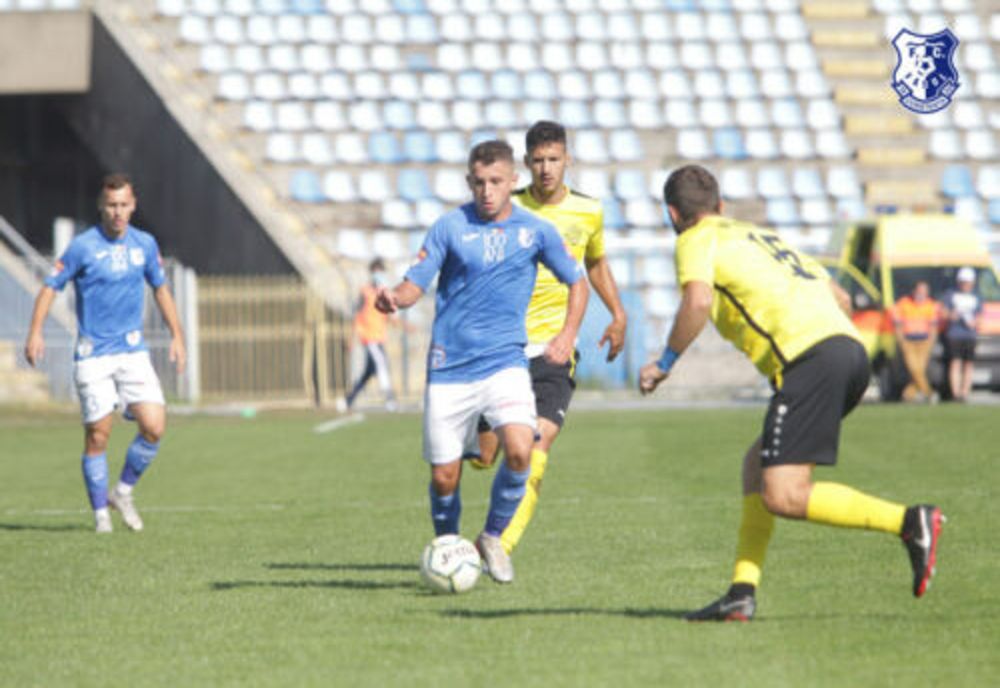 Metaloglobus stinge Farul la Constanța