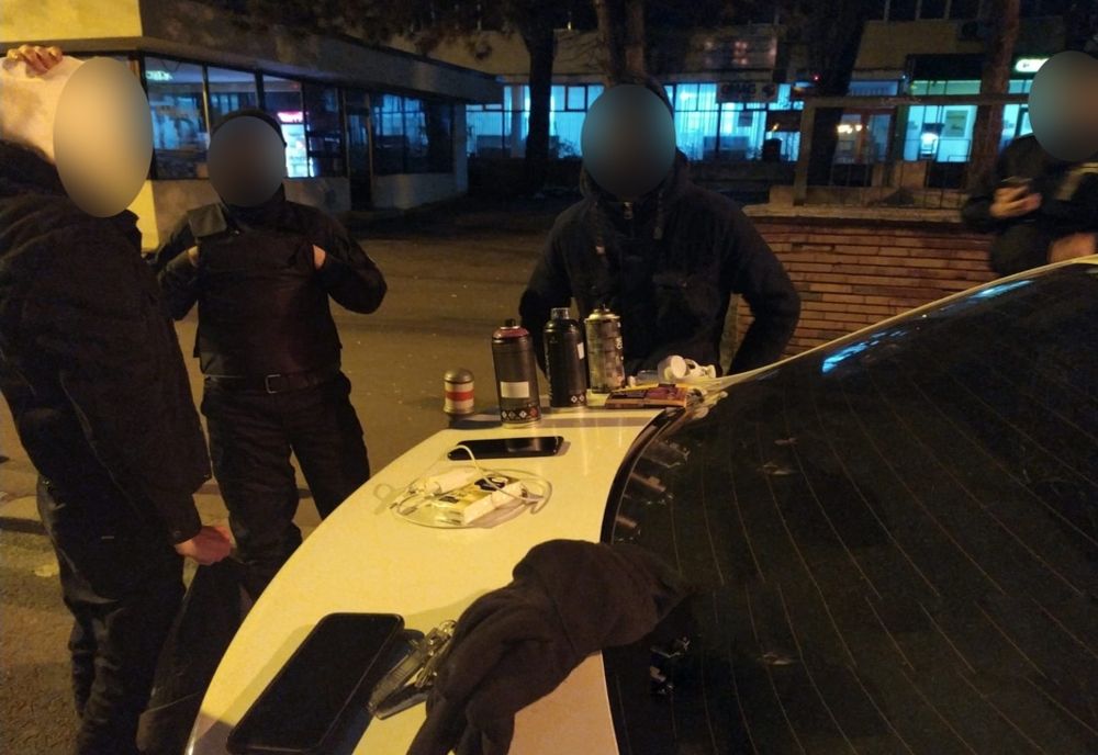 Amenzi pentru „artiștii“ care fac graffiti pe clădiri