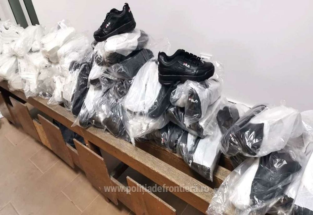 Mărfuri contrafăcute, confiscate de poliţiştii de frontieră de la Vama Veche