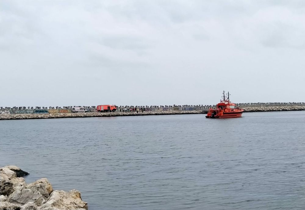 FOTO Persoană înecată în Portul Tomis