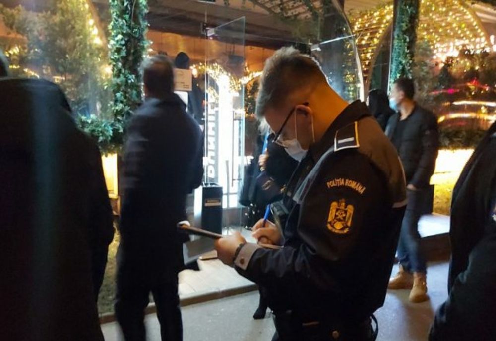 Administratorii a 3 restaurante din Constanţa amendaţi pentru că serveau clienţii în spaţii închise