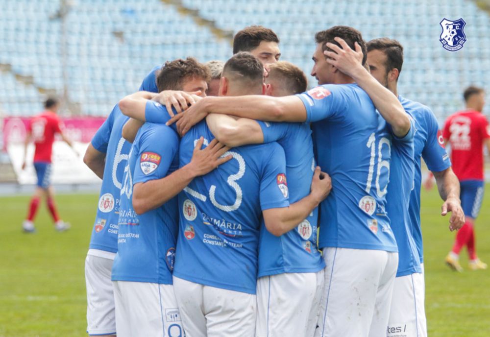 Farul, pe primul loc în play-out