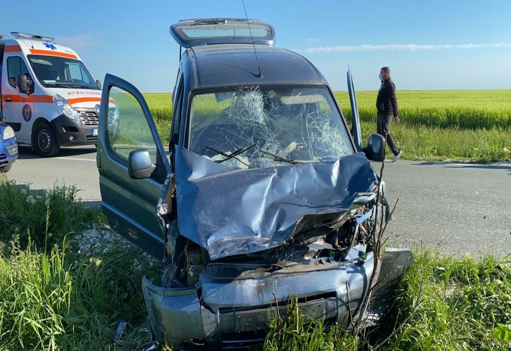 FOTO Accident teribil în județul Constanța. O persoană a murit și patru la spital