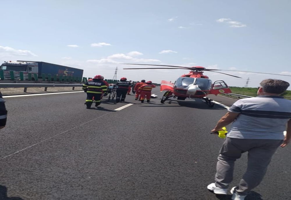 FOTO Accident grav pe Autostrada Soarelui. Copil de 2 ani , dus cu elicopterul la spital