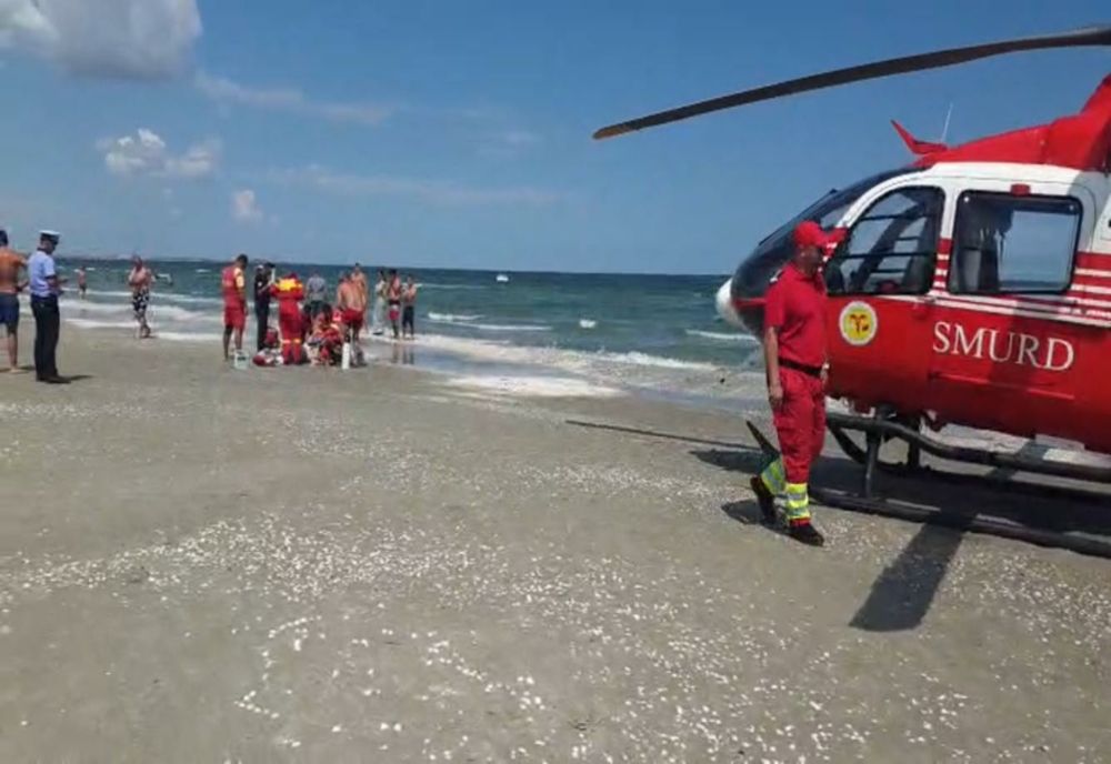 Salvată în ultimul moment din valurile mării