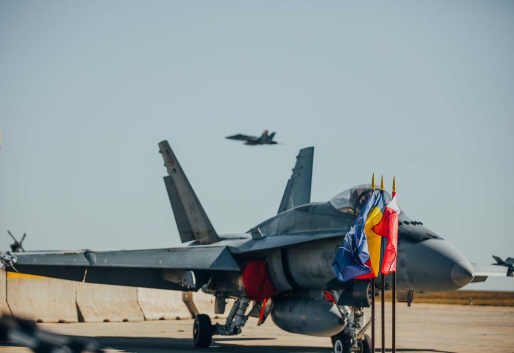 Avioane CF-188 canadiene au aterizat la Mihail Kogălniceanu pentru poliţie aeriană la Marea Neagră