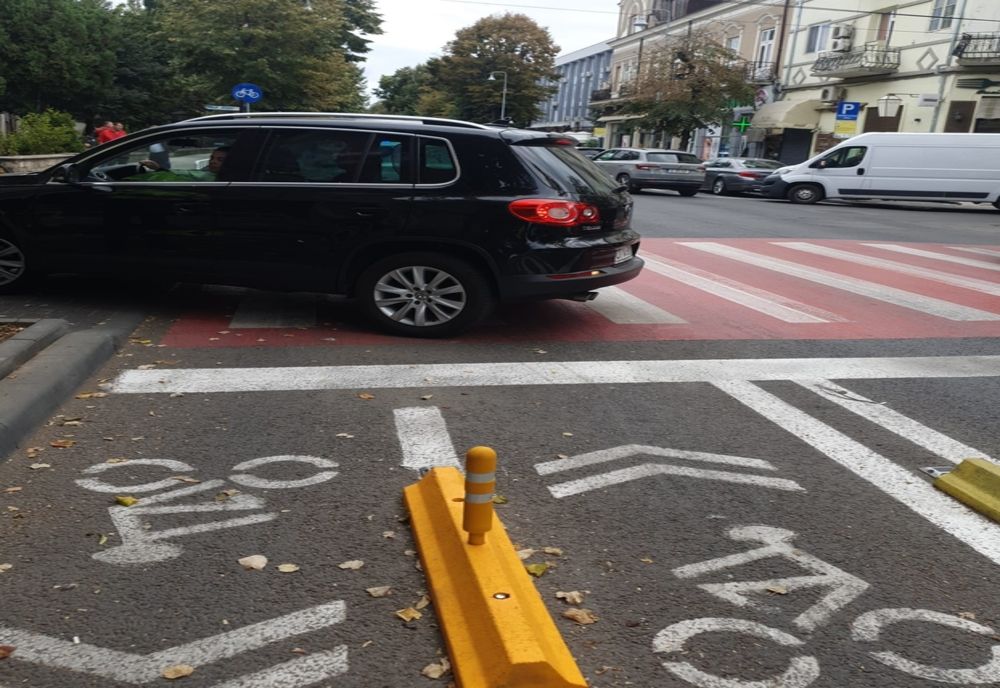 Mașini ridicate și peste 100 de amenzi pentru parcare neregulamentară, într-o singură zi