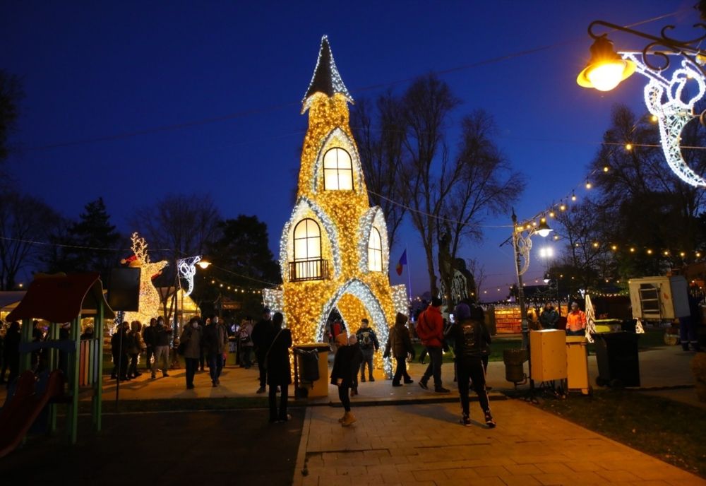 Târgul de Crăciun îi așteaptă pe copii la atelierele de creație