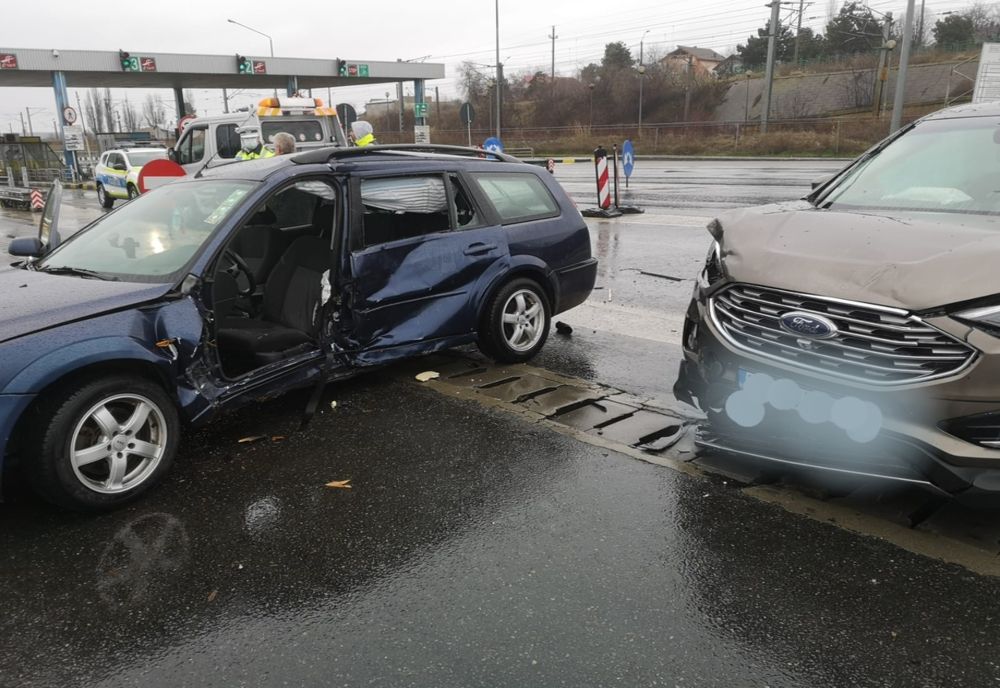 Accident pe Autostrada A2. Cinci victime dintre care una încarcerată