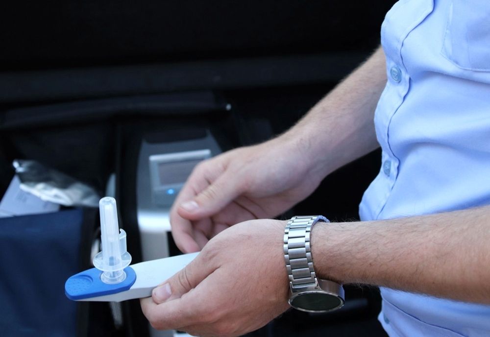 Tânără de 21 de ani prinsă drogată la volan