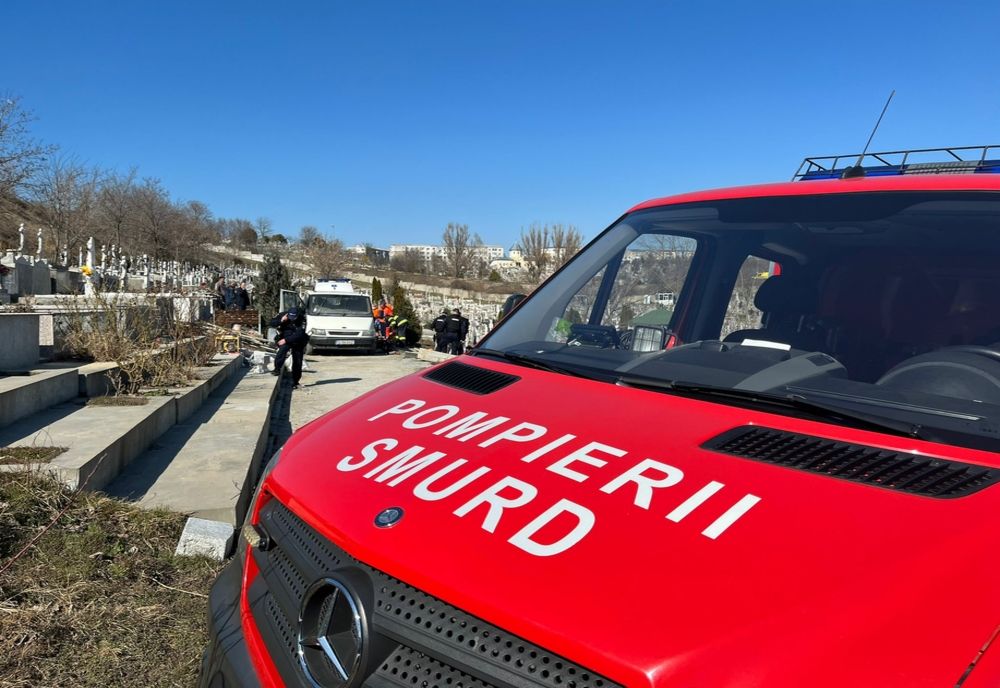 VIDEO Și-a găsit sfârșitul în cimitir. Teribil accident printre morminte