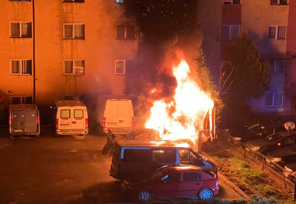 VIDEO  Buldoexcavator în flăcări la Medgidia