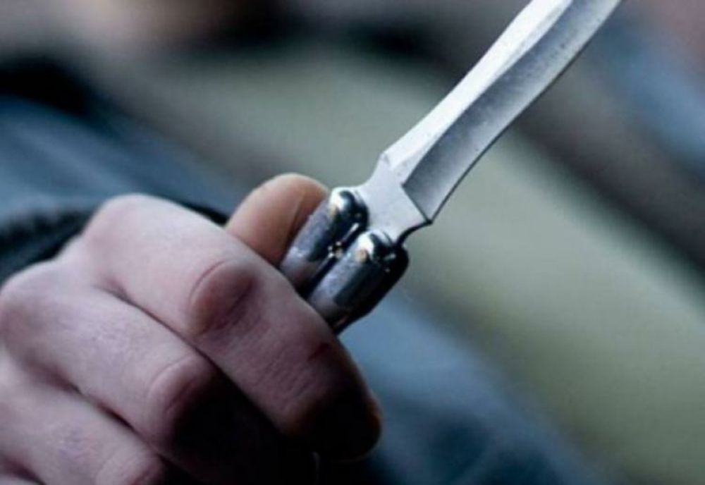 Alertă la Judecătoria Constanța! O femeie a fost tăiată pe faţă, de concubin