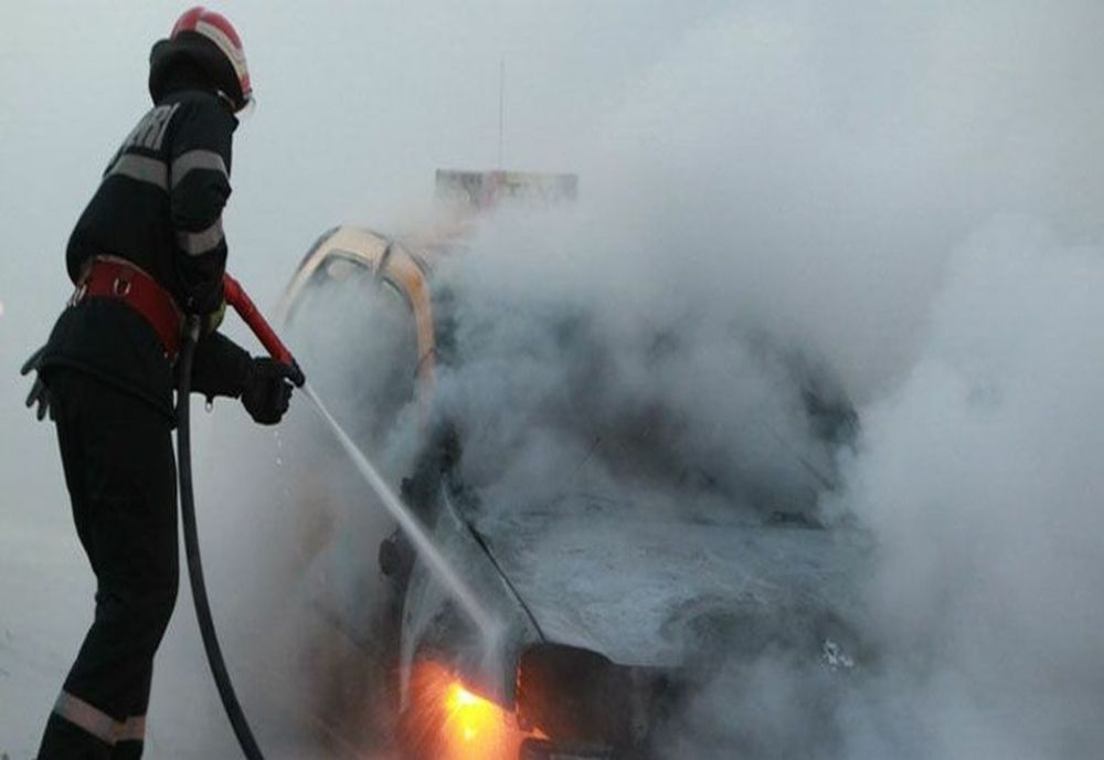 Incendiu autoturism pe Autostrada Soarelui