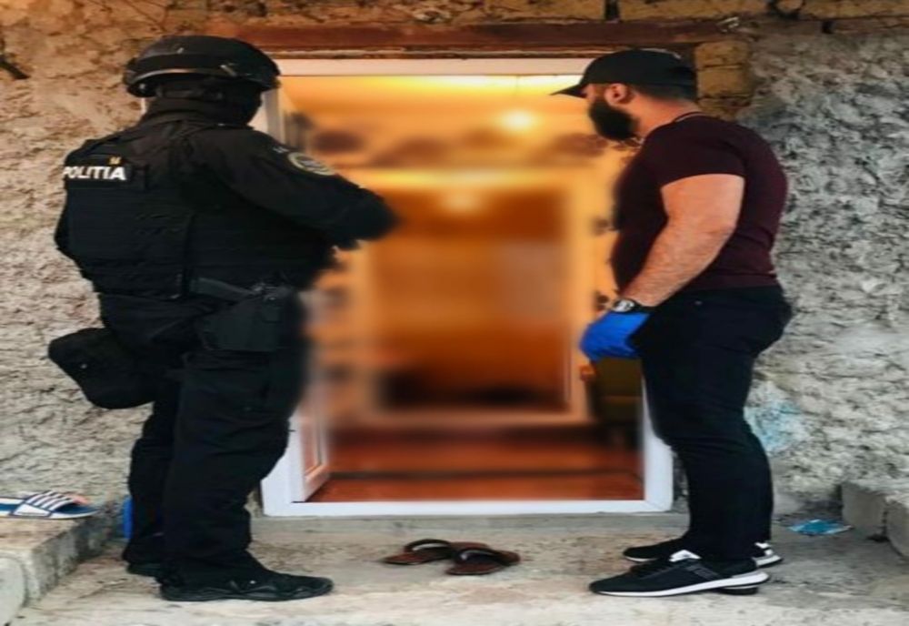 VIDEO Percheziții la hoții din Medgidia.