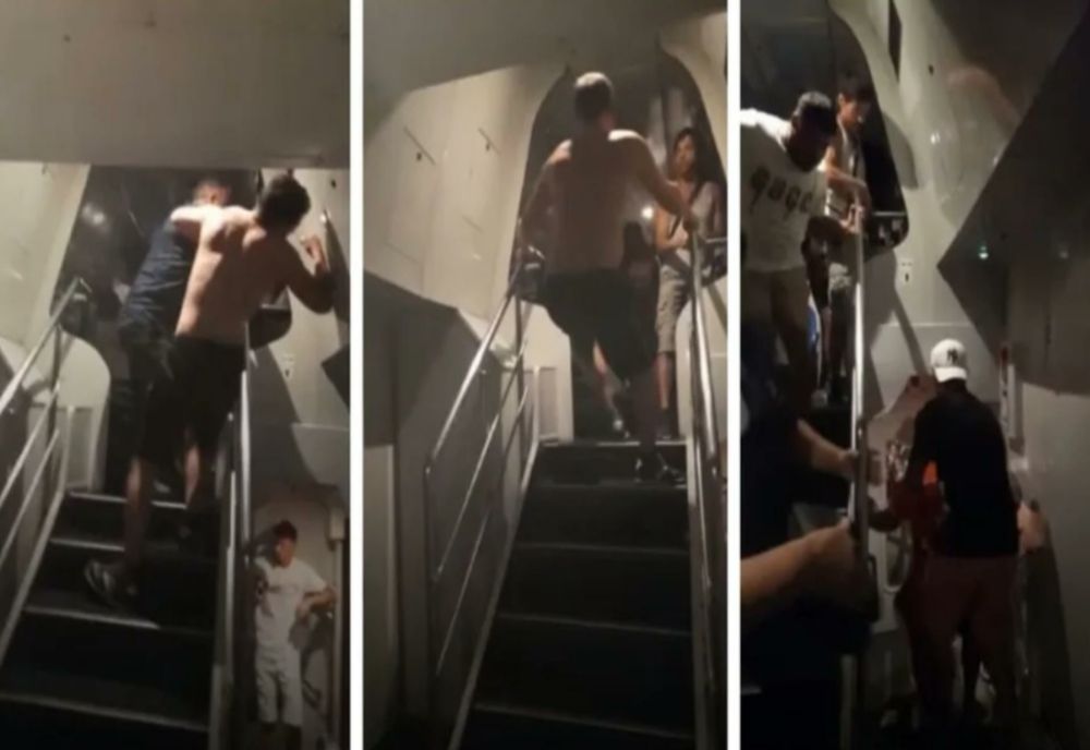 Scene șocante într-un tren. Controlor bătut de un călător, în timp ce verifica biletele