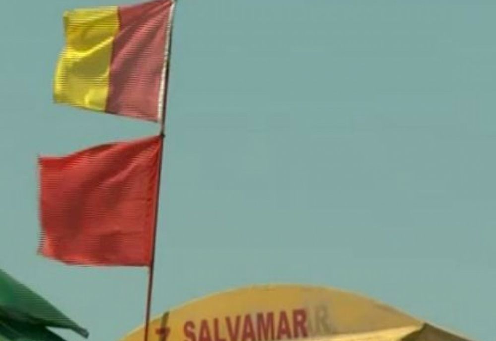 Pericol de înec în sudul litoralului. Steag roșu arborat în mai multe stațiuni