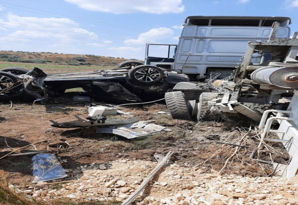 FOTO Carnagiu pe DN2A. Un mort și doi grav răniți