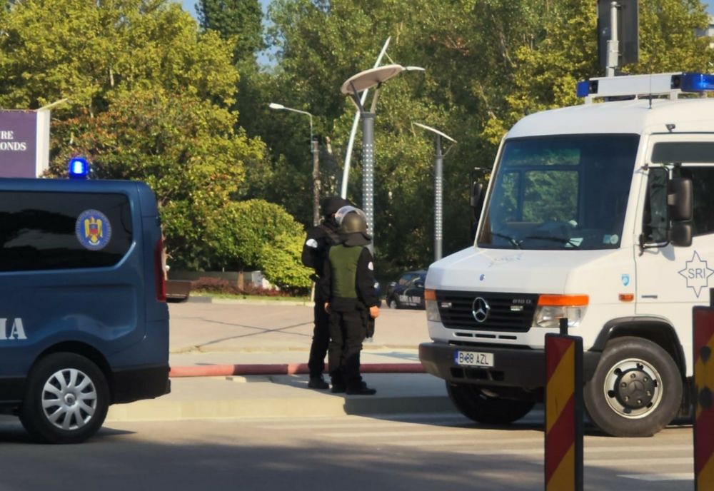 Alertă cu bombă la un mall din Constanța