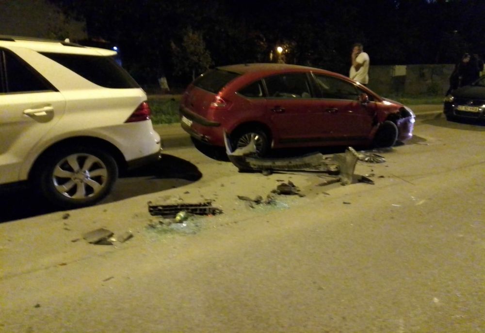 FOTO Accident pe strada Mărțișorului. Mai multe mașini avariate