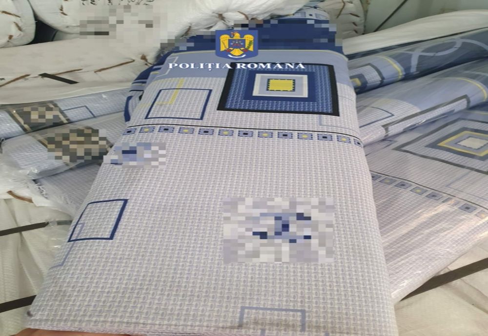  Țesături contrafăcute din Pakistan, de peste 1.000.000 de lei. descoperite în Portul Constanța