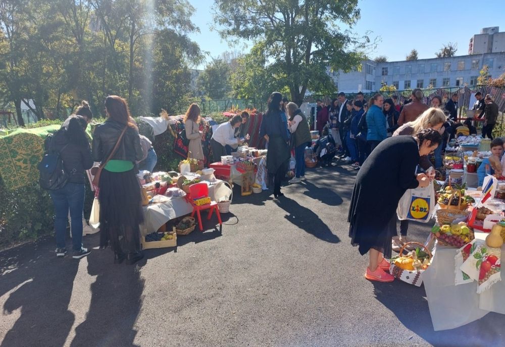 Joc și voie bună la “Târgul Roadelor de Toamnă” organizat de Grădinița 33 Constanța