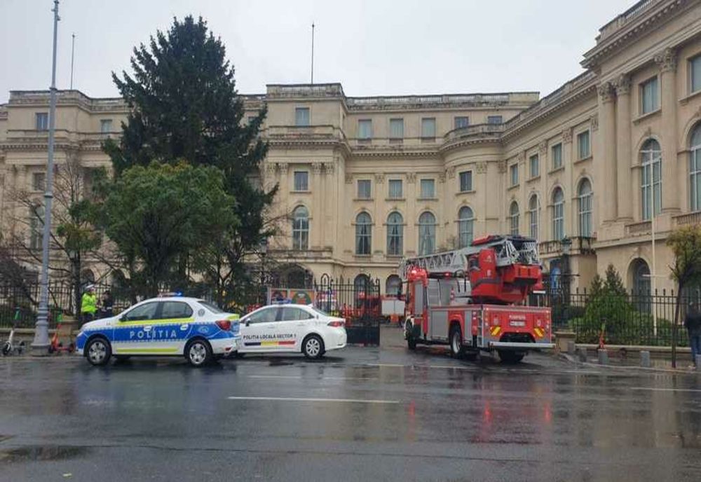 INCENDIU la Palatul Regal din Capitală: 150 de persoane, evacuate - Ce a declanșat focul