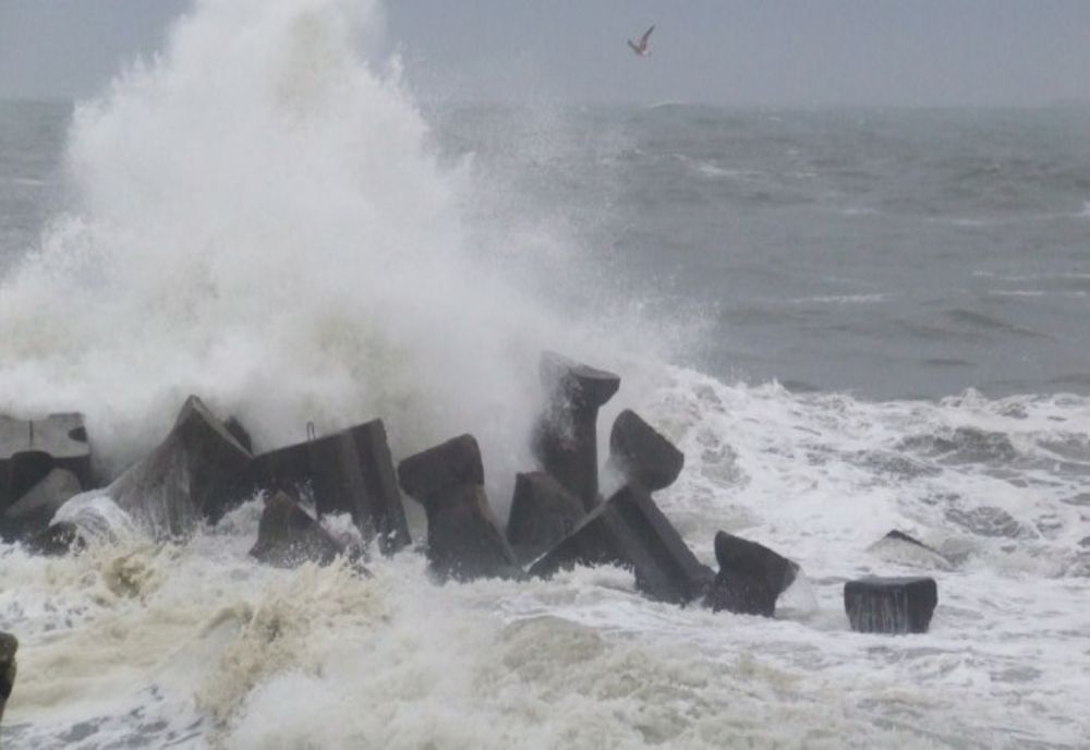 Porturi închise din cauza vântului puternic