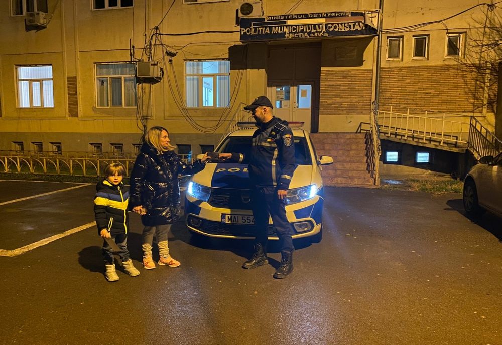 Spirit civic- Portofel cu bani și documente, predat polițiștilor