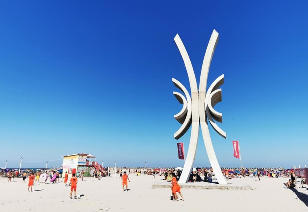 Costinești, cea mai căutată stațiune pentru Paște și 1 Mai. Care este prețul unei nopți de cazare