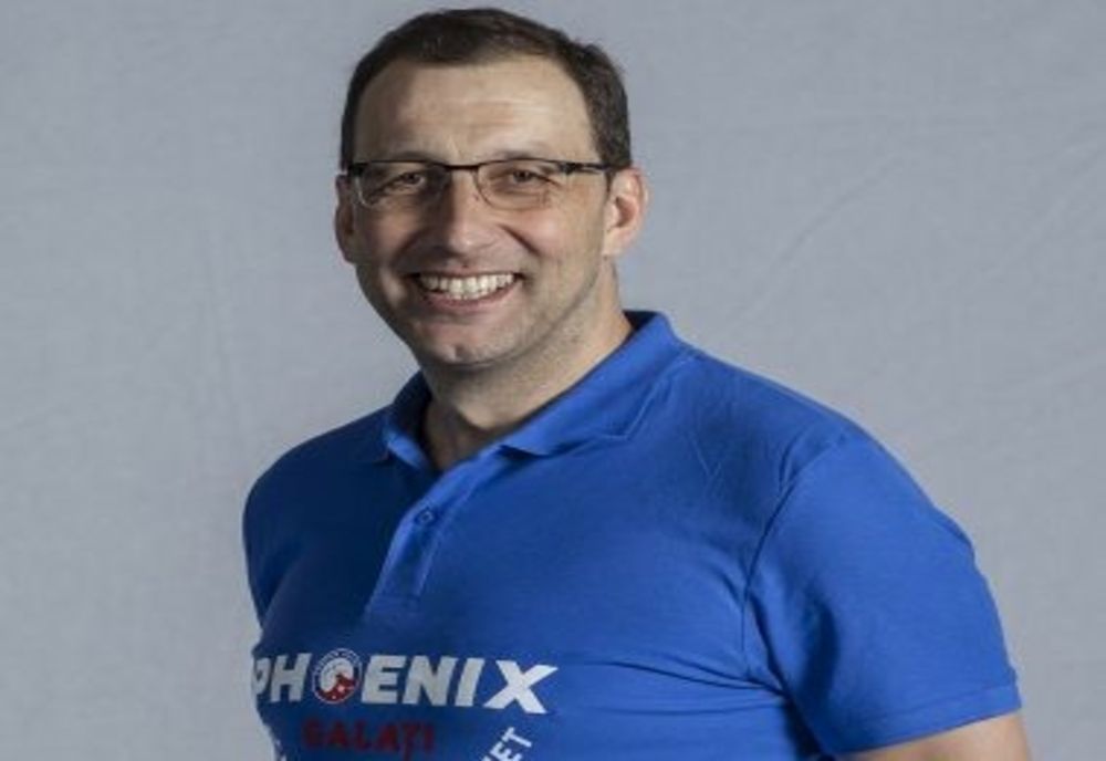 Antrenor mort după ce a făcut stop cardio-respirator în timpul unui meci de baschet