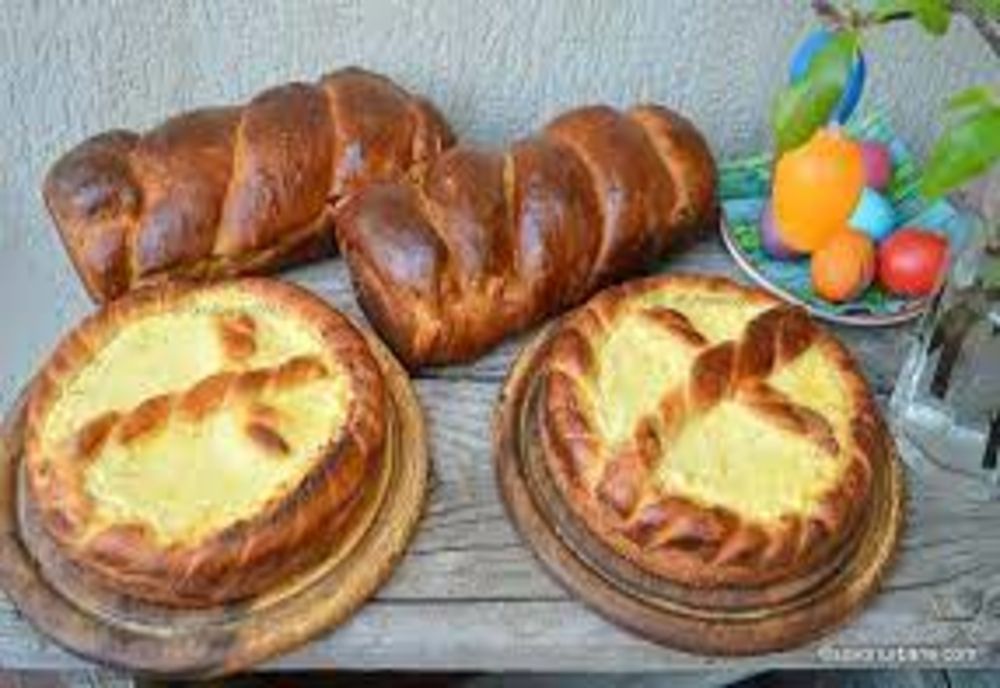 ANAF a pus ochii pe cozonacii și pasca vândute online - Lucian Heiuș: „E risc de îmbolnăvire”