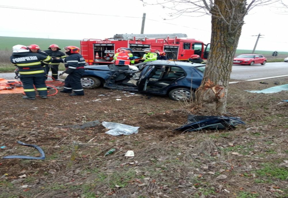 VIDEO Accident devastator în judeţul Tulcea. Un mort şi doi răniţi