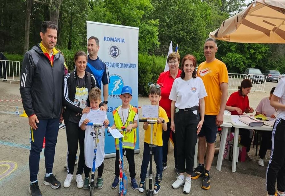 FOTO Preșcolarii Grădiniței 33 Constanța au câștigat trofeul „Voinici în țara piticilor”