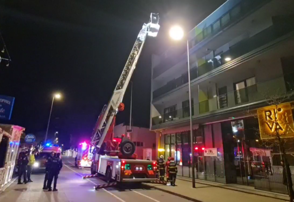 VIDEO Panică într-un hotel din Mamaia. Zeci de persoane evacuate