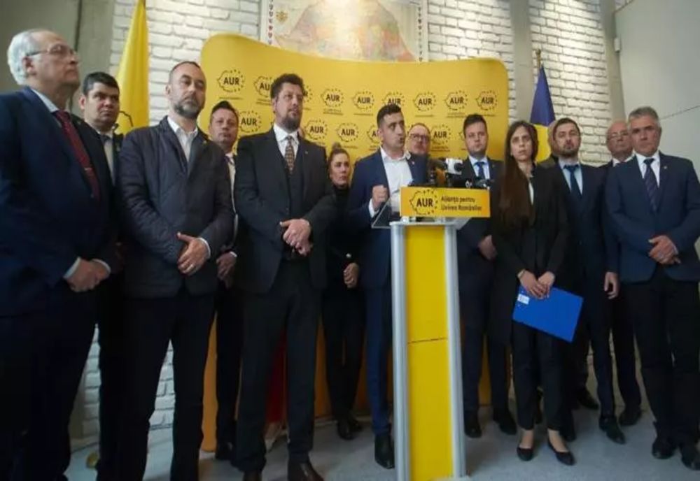Scandalagiii de la AUR. Modurile neortodoxe prin care s-au remarcat unii politicieni din partidul condus de Simion