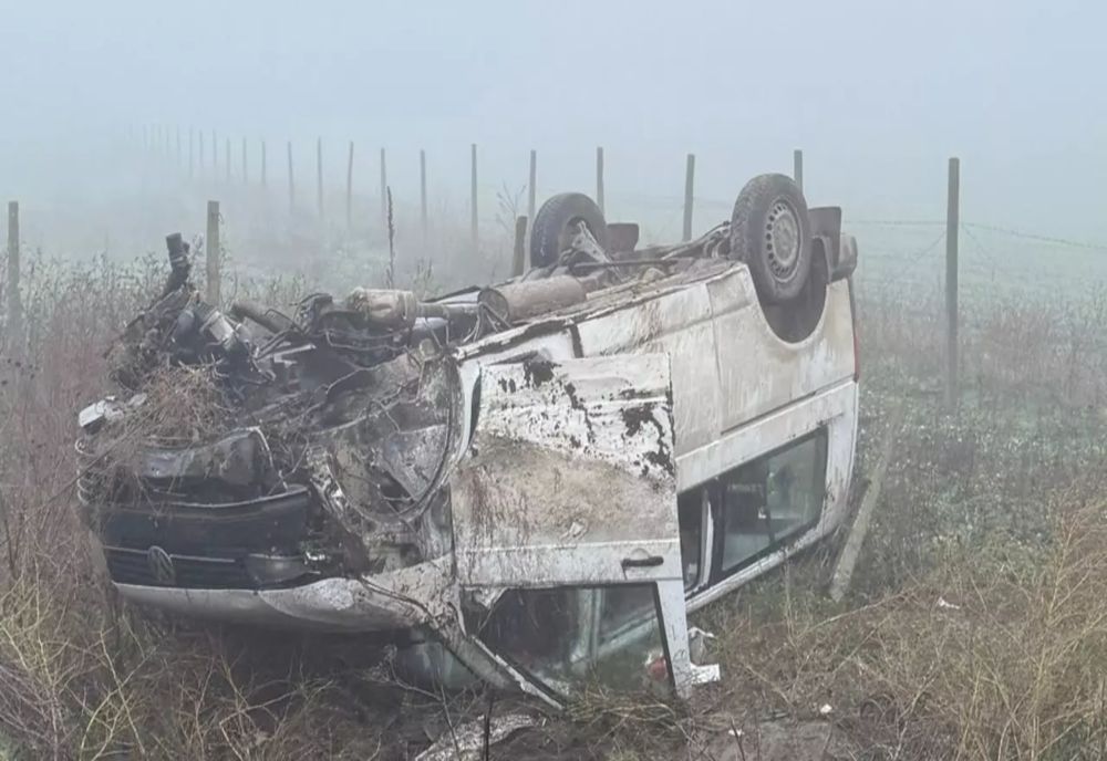 Microbuz cu 9 pasageri, răsturnat la Constanța! VIDEO